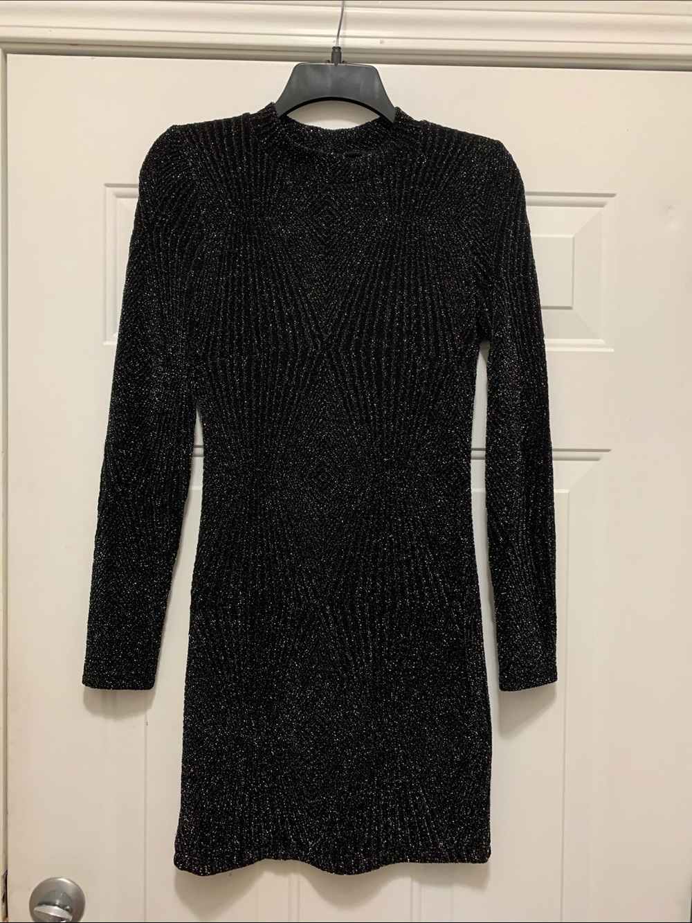 3/$15 Windsor Black Metallic Long-Sleeve Bodycon Dress Size Small